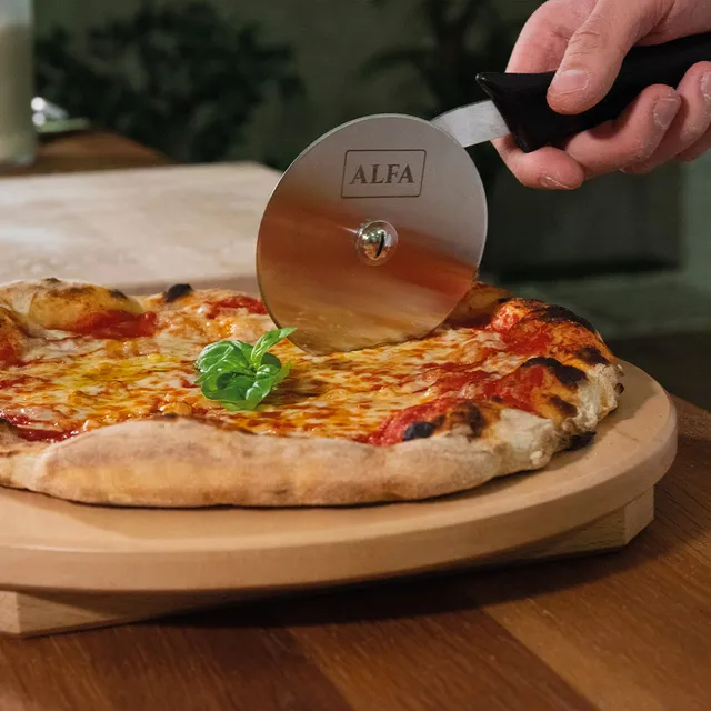 alfa-forni-pizzaschneider-edelstahl-mit-rutschfestem-griff image 1
