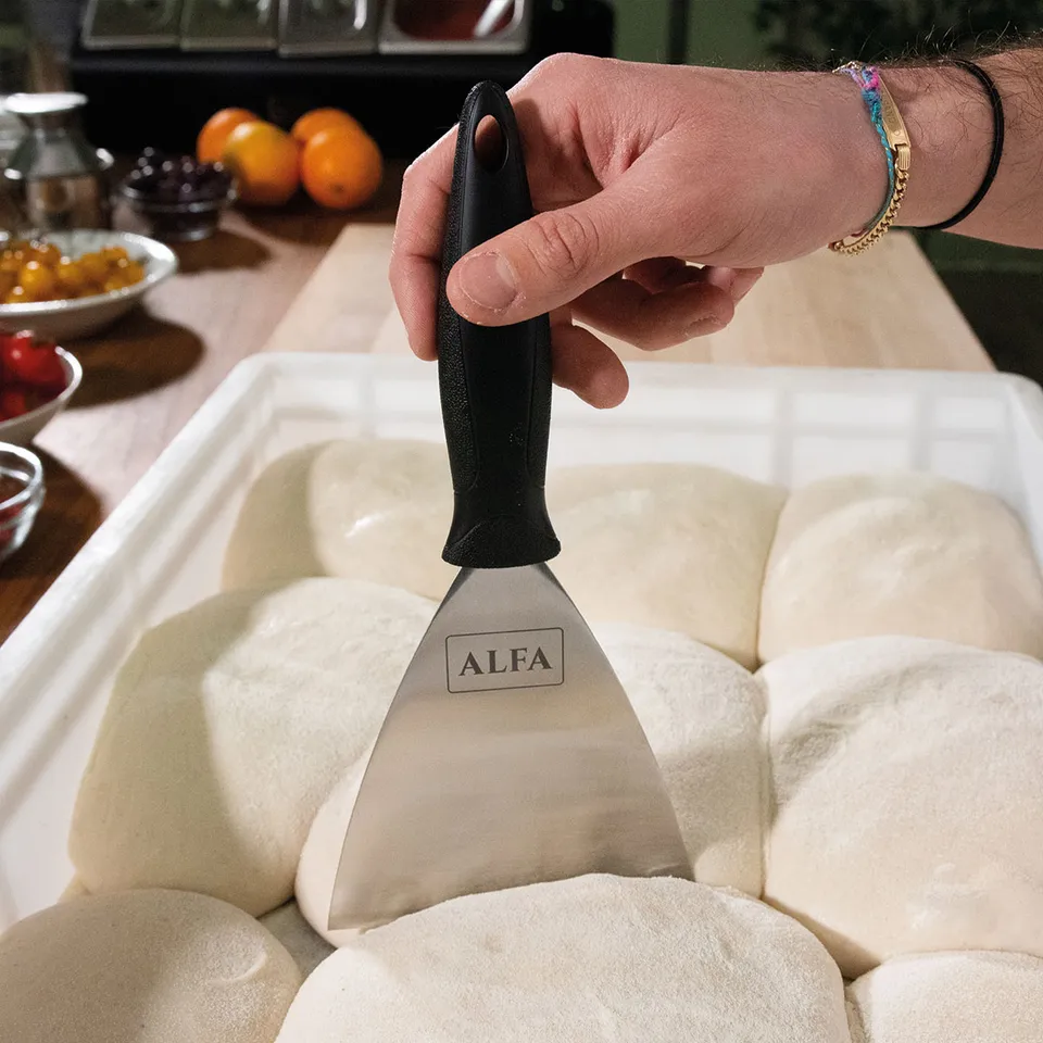 alfa-teigspatel-teigschaber-edelstahl-f-r-pizzateig image 1